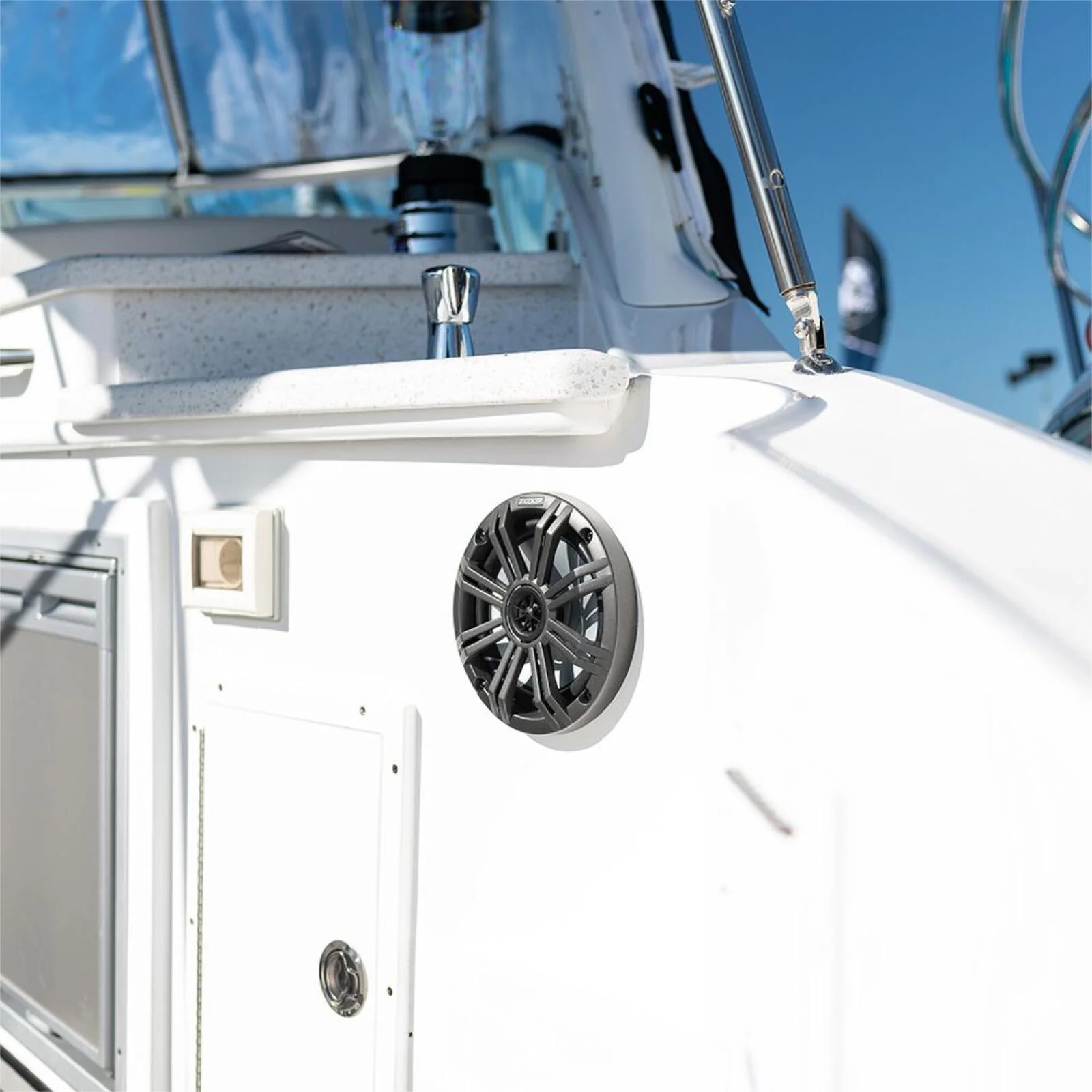 Kicker Marine 45KM654 Speakers KM Series 6.5" Coaxial White & Charcoal Grills - Image 2