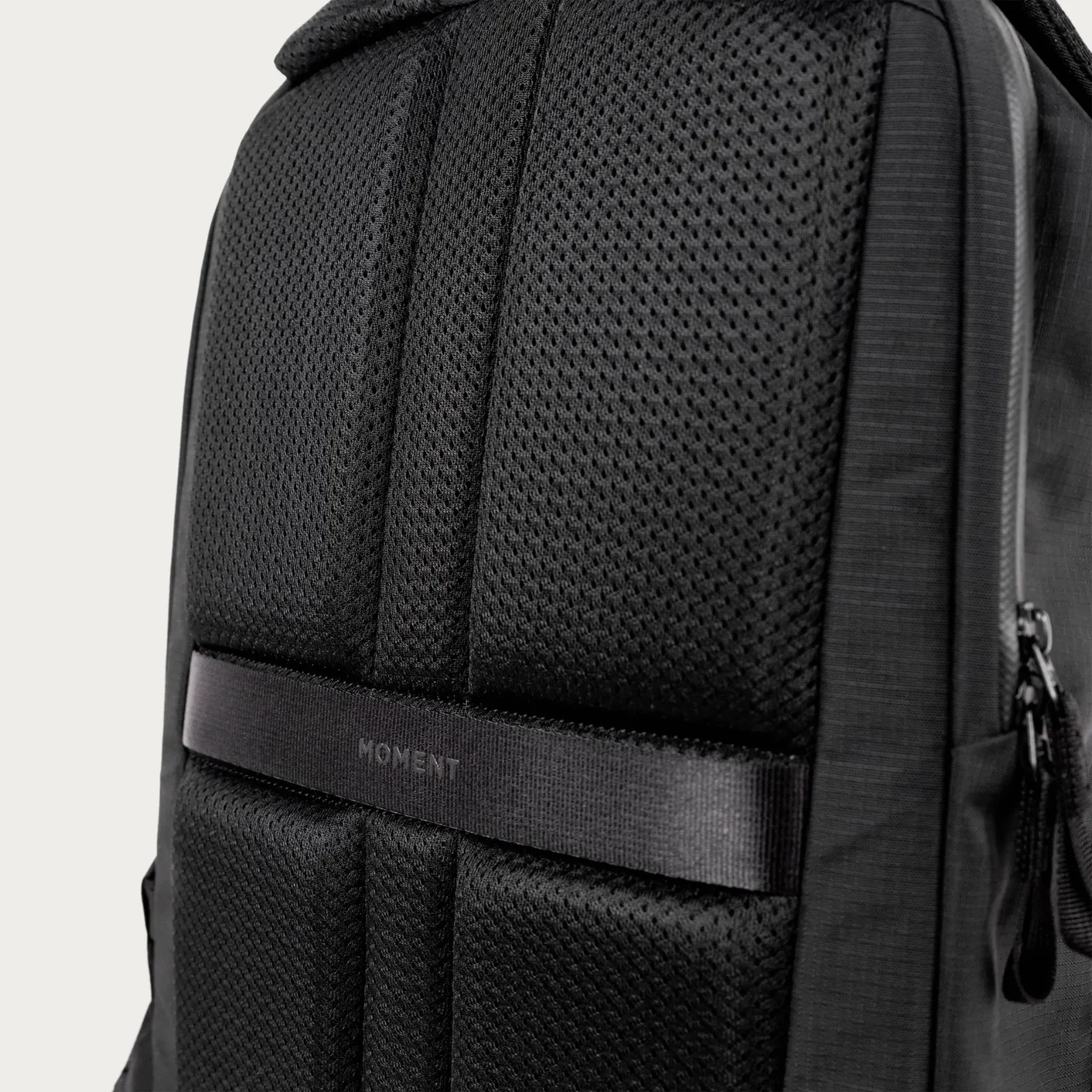 Moment Everything Backpack 17L Daypack Black Work Travel Tech Organiser Bag - Image 8